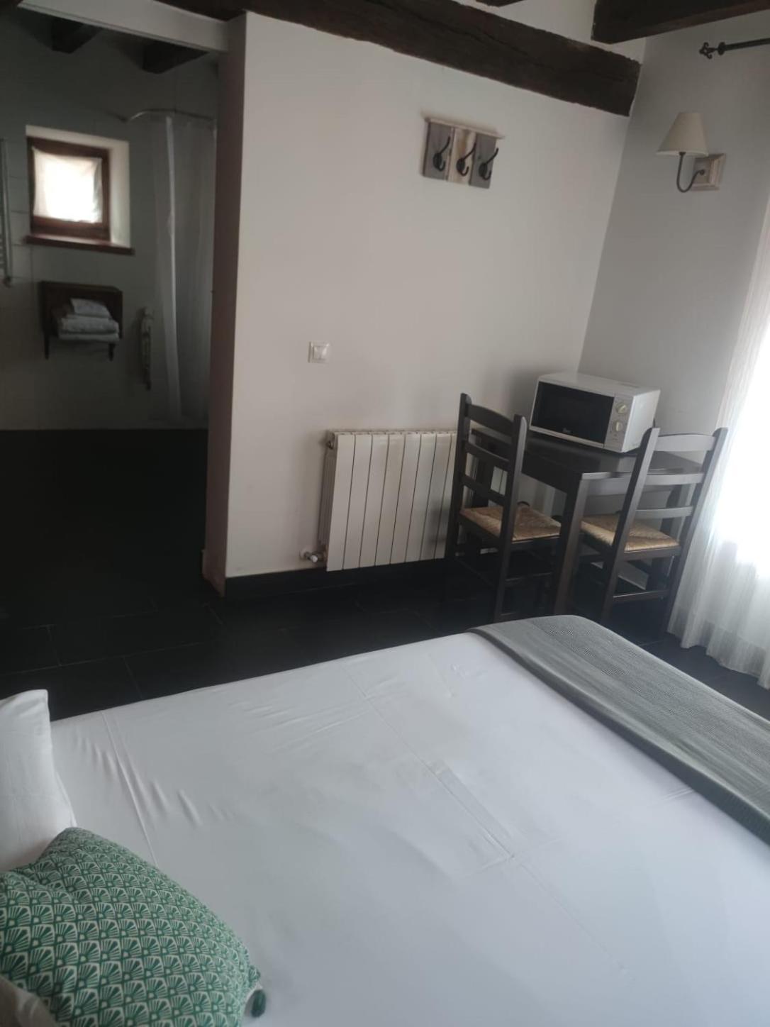 Hotel Papamoscas La Hiruela Eksteriør bilde